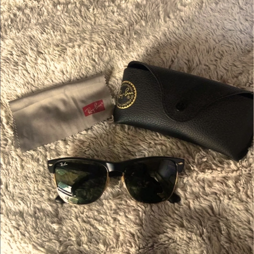 Women’s Ray-Ban Clubmaster sunglasses
